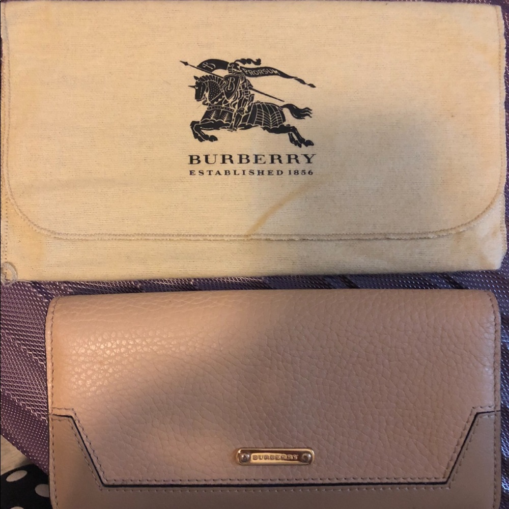 Burberry wallet